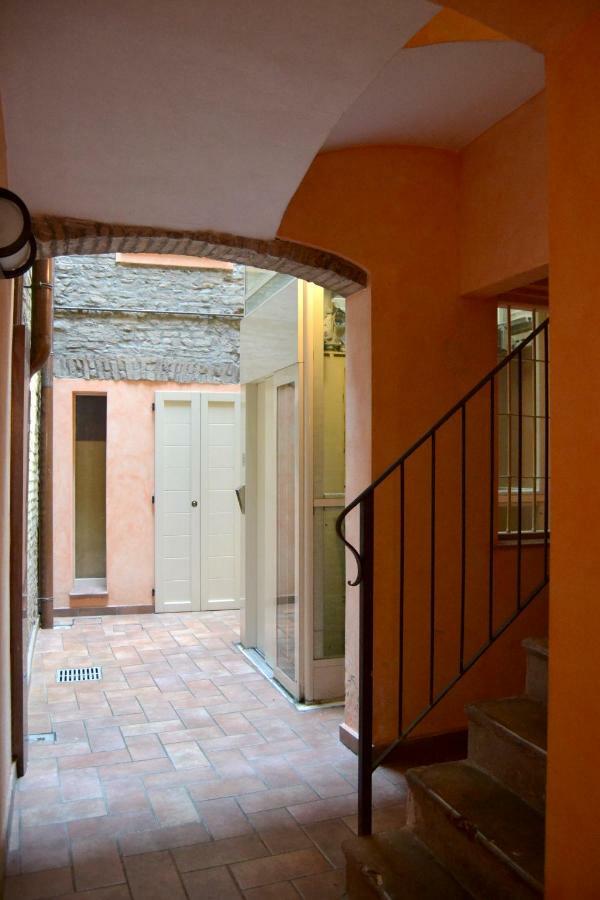 Downtown In Parma Apartment Ngoại thất bức ảnh